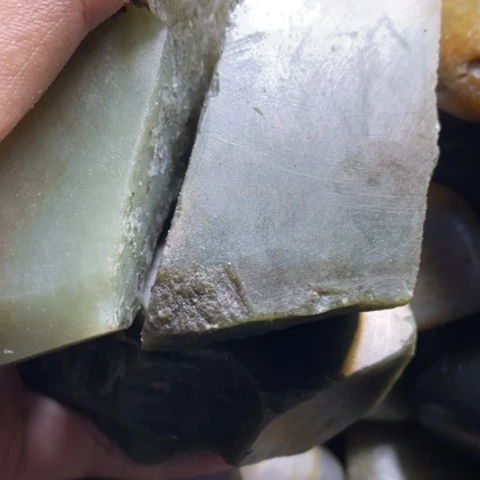 未镶嵌和田玉（糖玉）挂件
