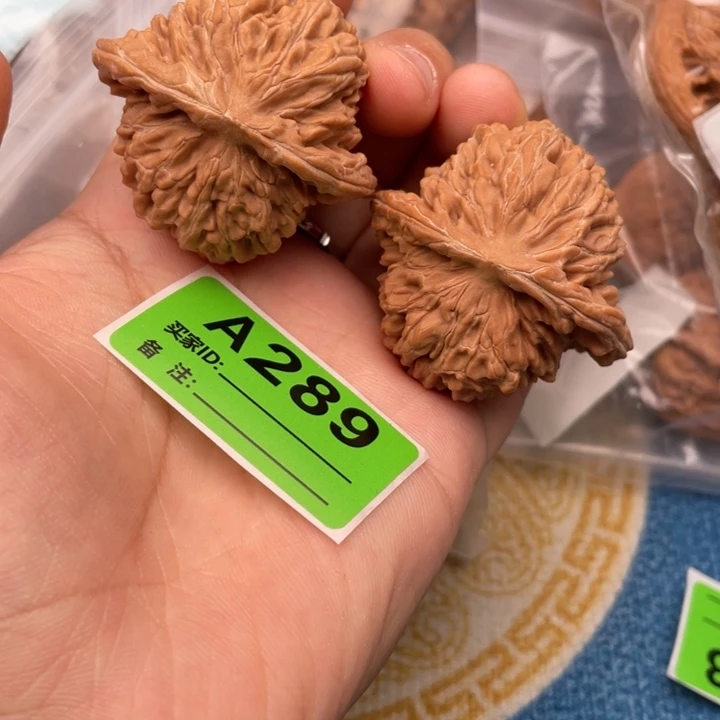文玩核桃把件核桃
