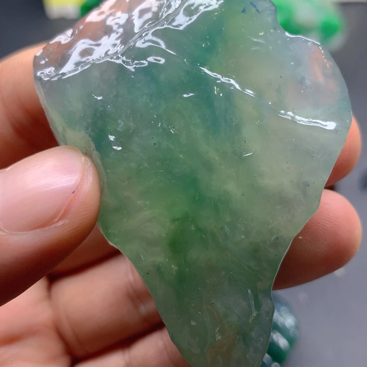 定制翡翠未镶嵌翡翠片料定制