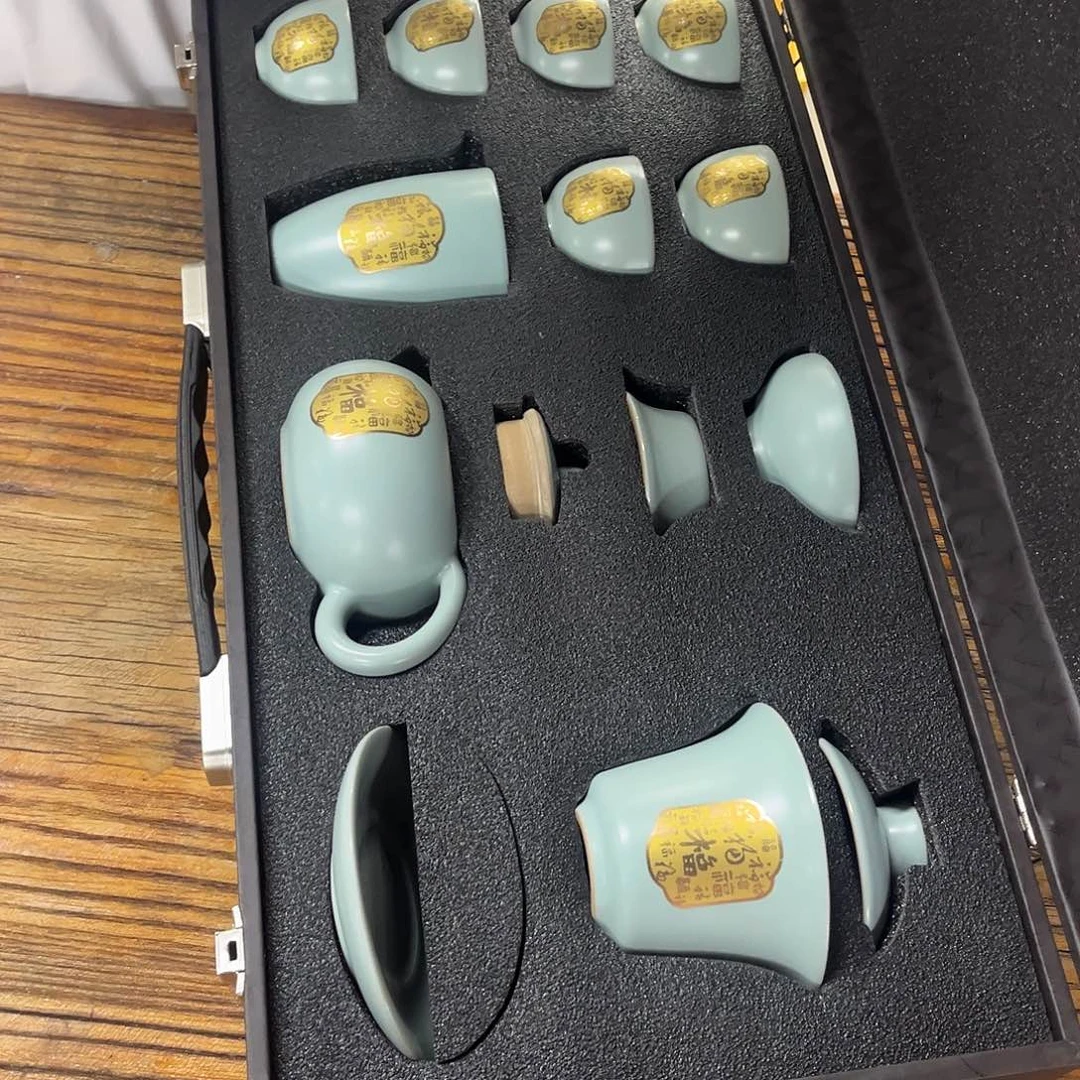 孤品茶具套装等。