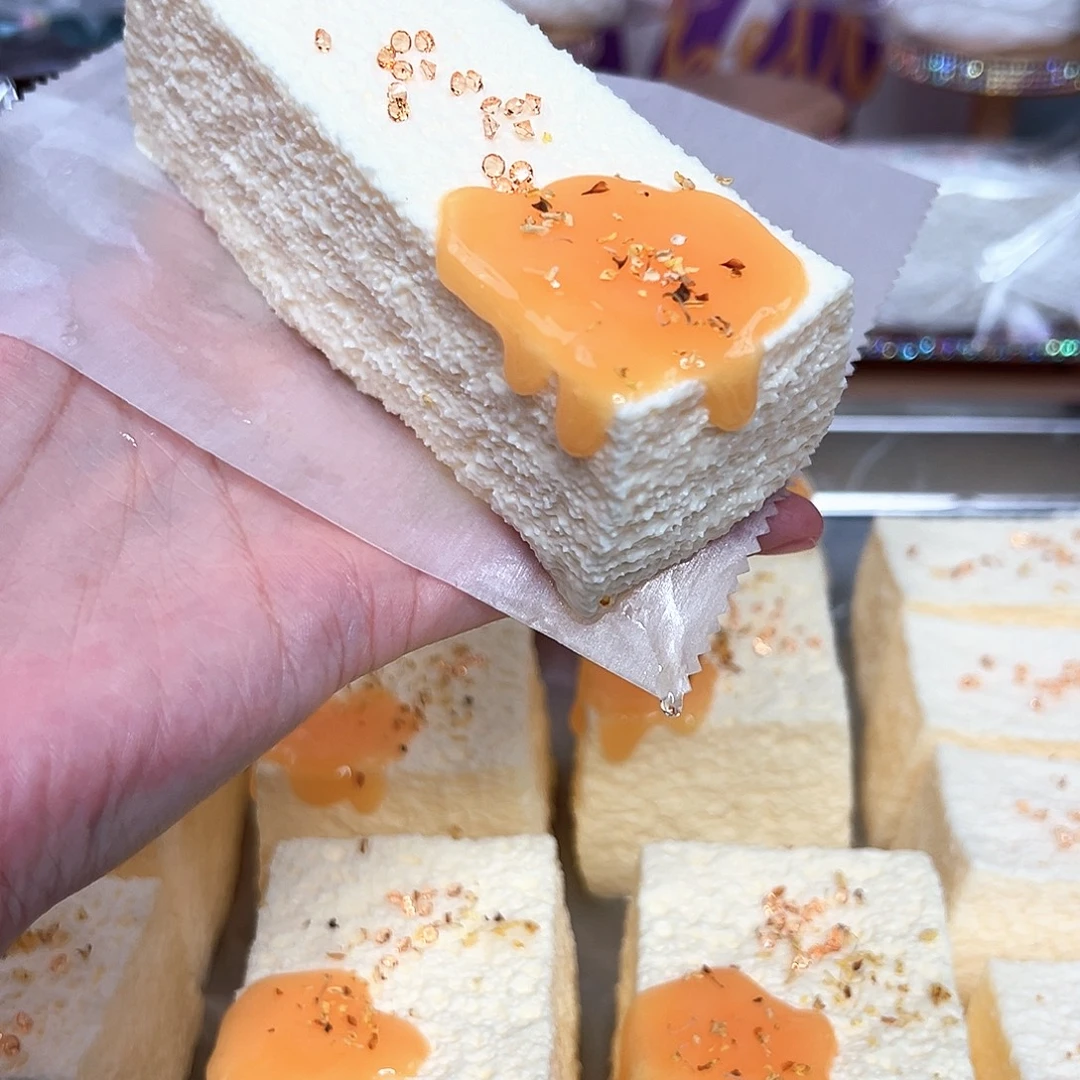 硅胶蜂蜜桂花奶糕长吐司180g