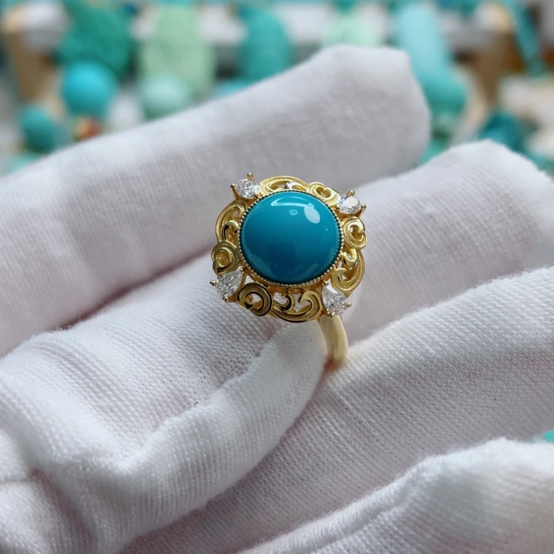 18K金镶嵌绿松石珠宝奇石