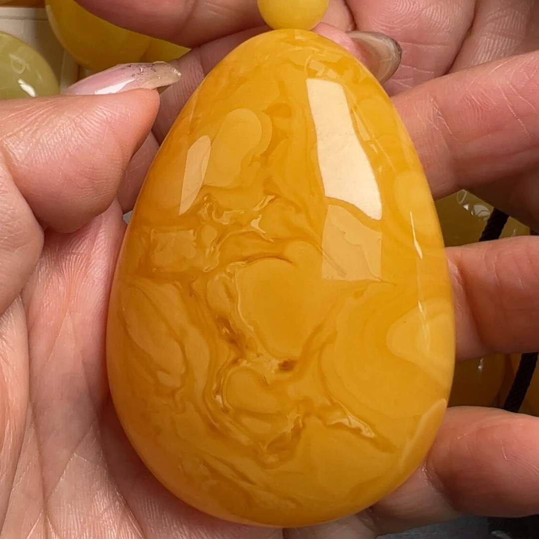 蜜蜡未镶嵌毛衣链无烤色无优化无补胶无煮蜜无覆膜无辐照