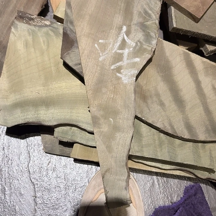 啥***哥四川小叶金丝楠原材料