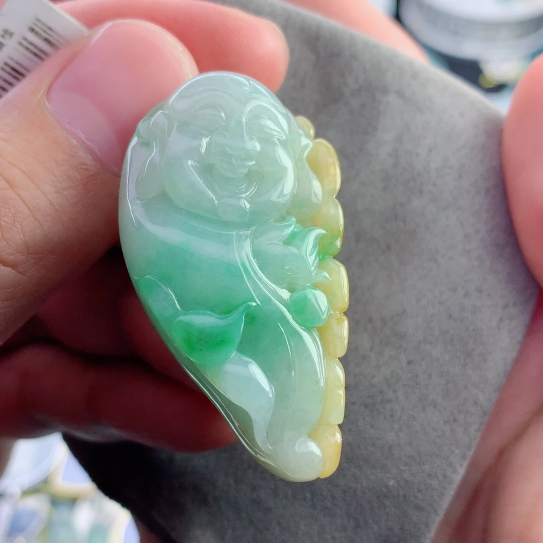 颈饰未镶嵌翡翠佛公
