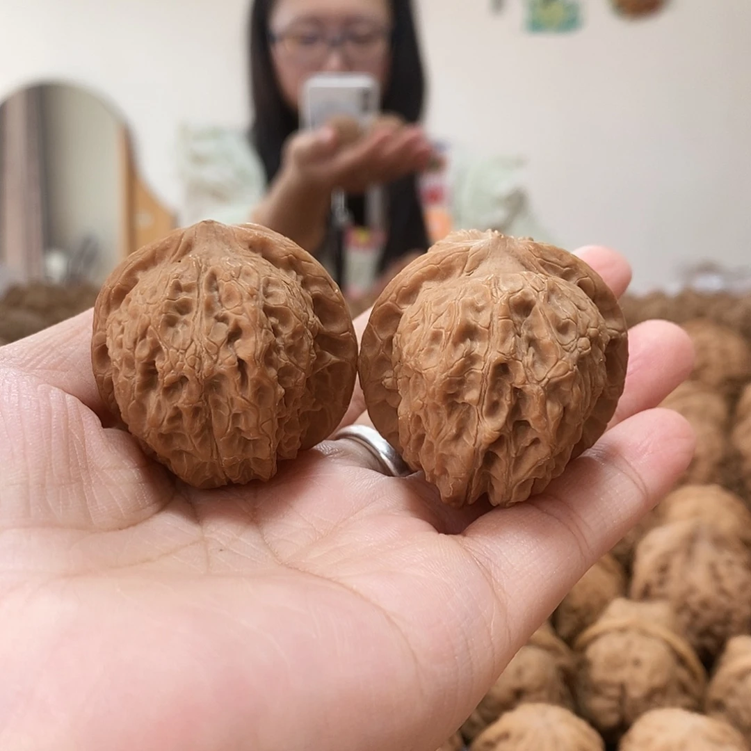 文玩核桃吊坠血麒麟38有黄