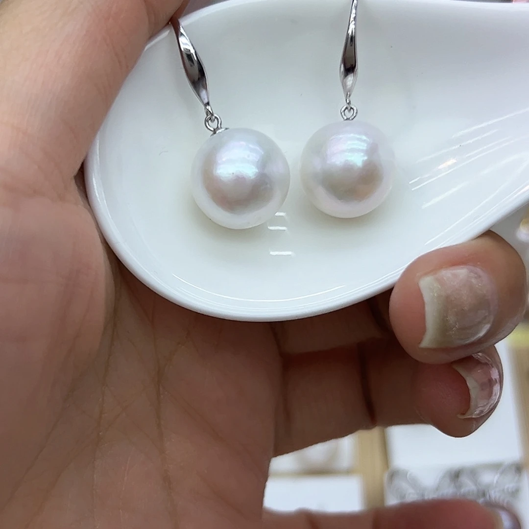 银S925镶嵌耳饰淡水珍珠