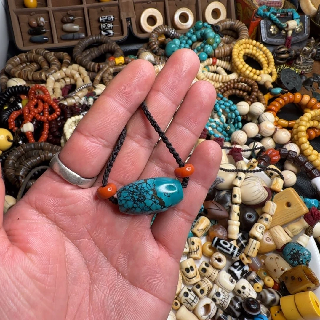 W***゛大叶紫檀（黑酸枝木类）漂亮的松松珠珠