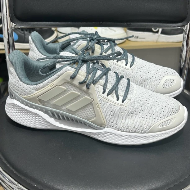 42码adidas Climacool Vent 跑鞋 灰蓝 二手正品