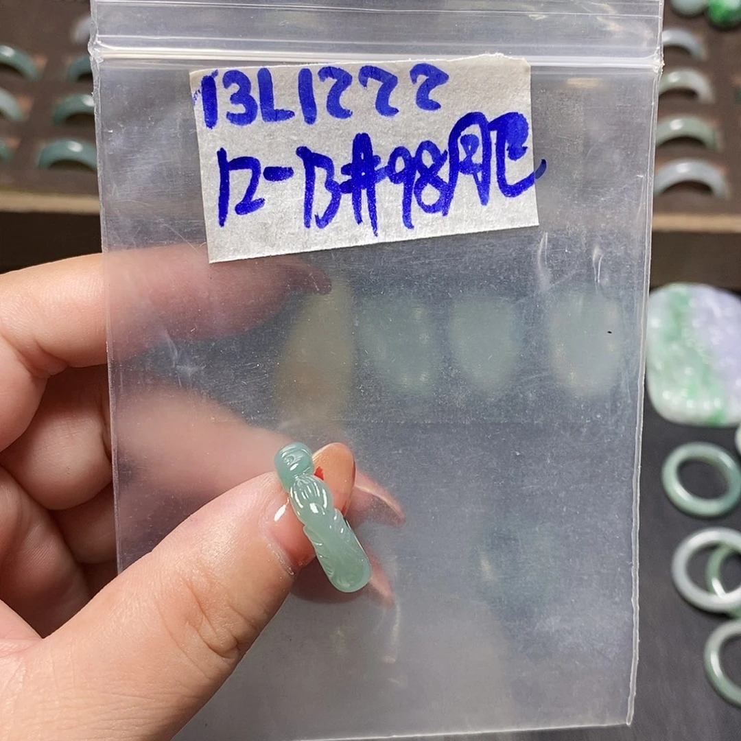 未镶嵌定制翡翠肥*蕊
