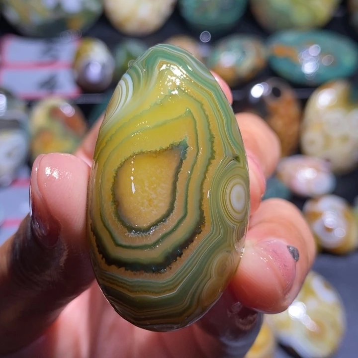 未镶嵌玛瑙/玉髓珠宝奇石