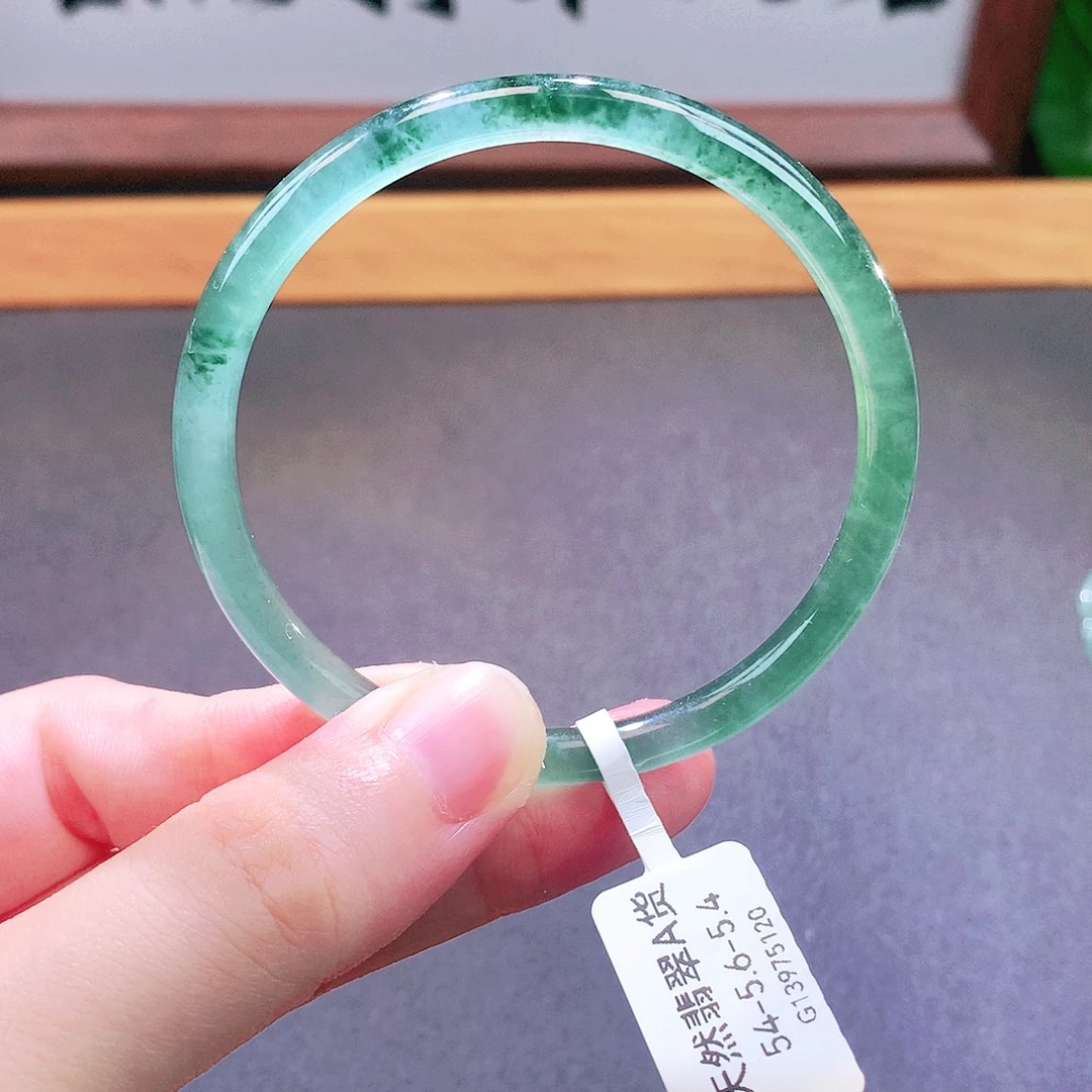 翡翠未镶嵌手镯天然翡翠