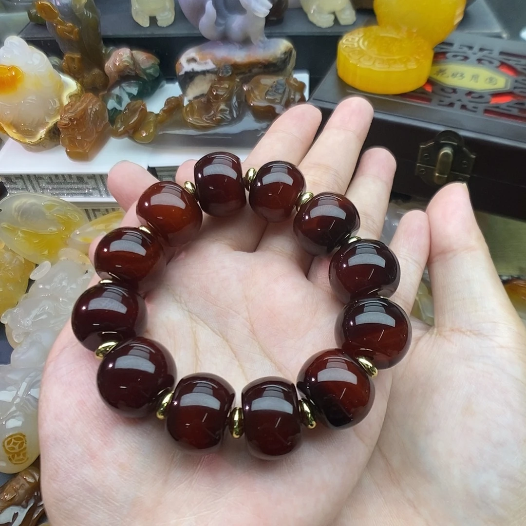 关***衣未镶嵌颈饰玛瑙/玉髓