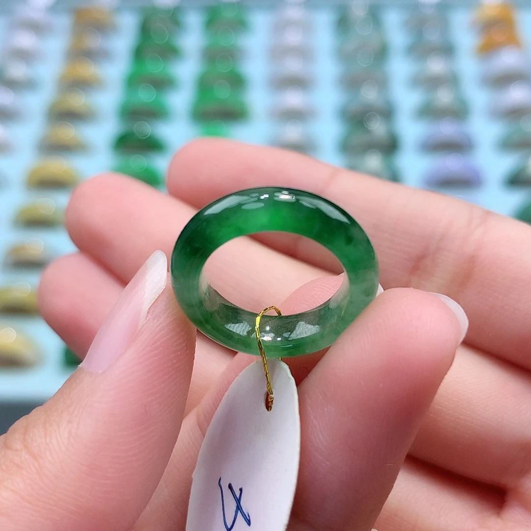 未镶嵌戒指翡翠V*4圈