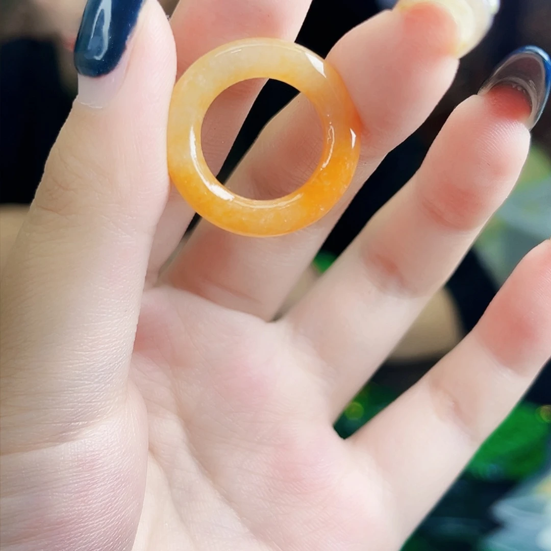颈饰未镶嵌翡翠多样性