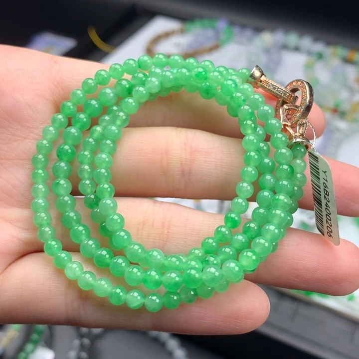 翡翠手镯未镶嵌翡翠