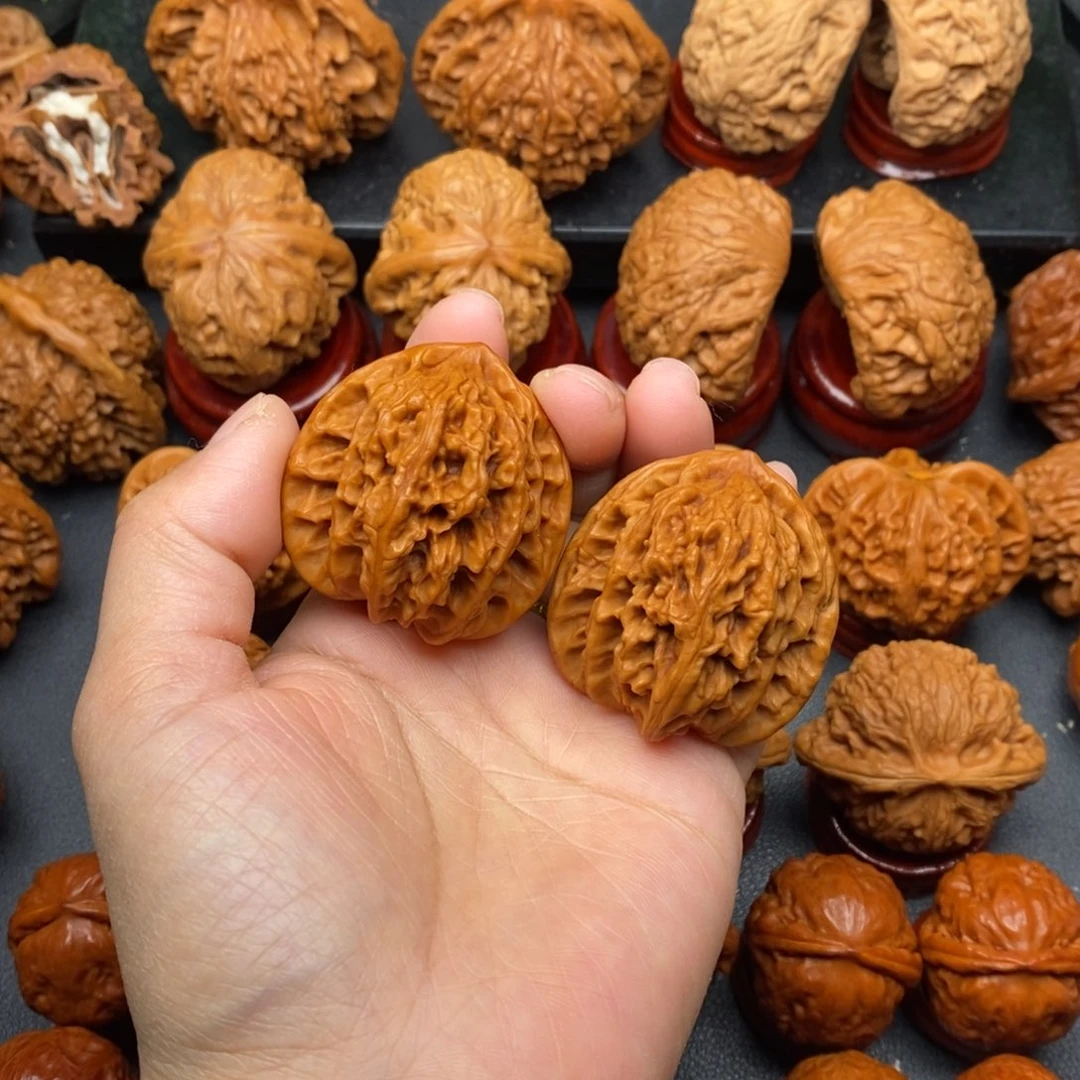 文玩核桃把件42霞云岭