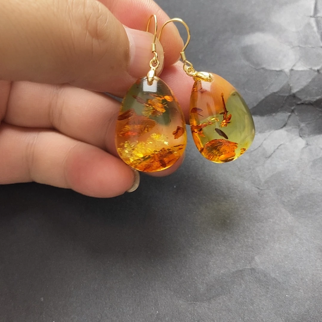 琥珀未镶嵌裸石耳坠