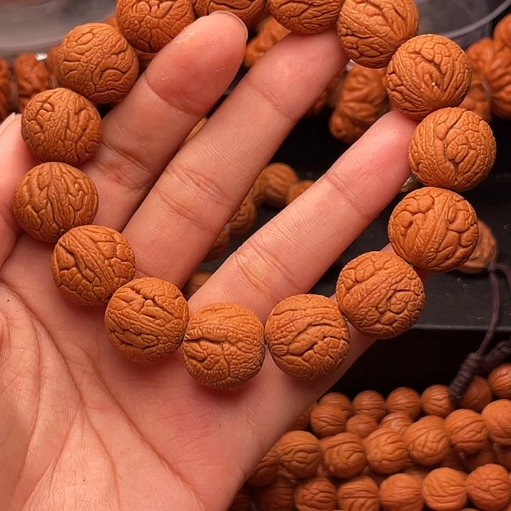 手串桃核金丝龙珠1.6