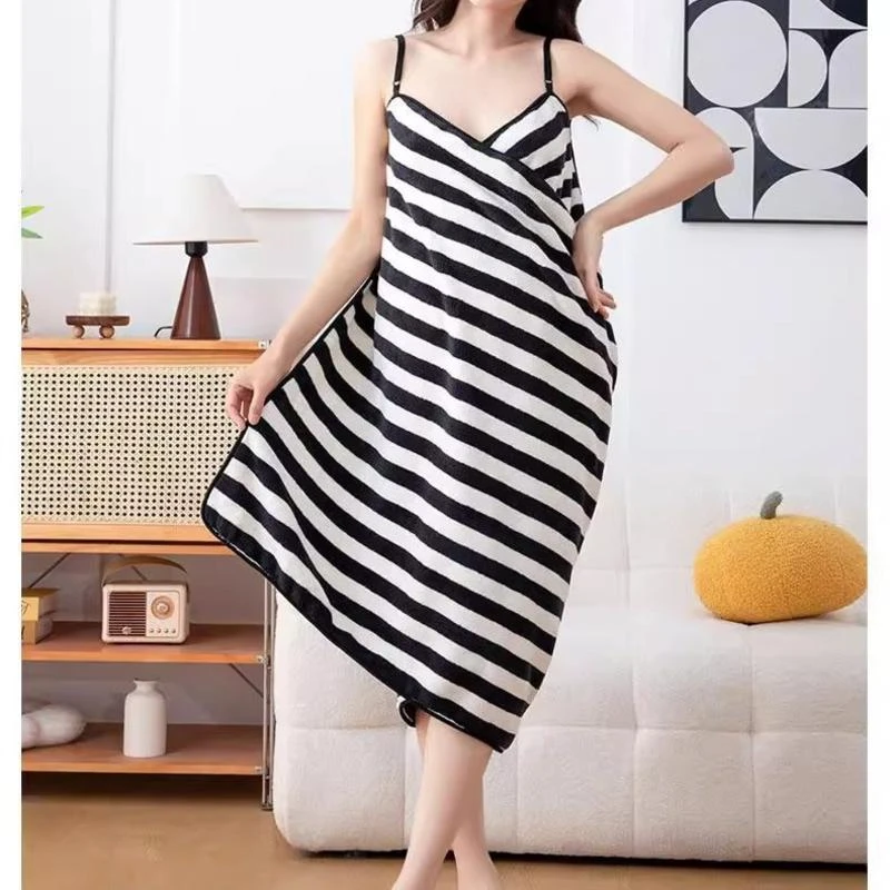 穿戴式浴袍吊带女居家露背睡裙高颜值性感浴衣纯欲风新款浴巾睡衣