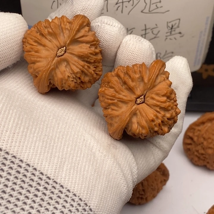 把件文玩核桃枫***柠南疆石42