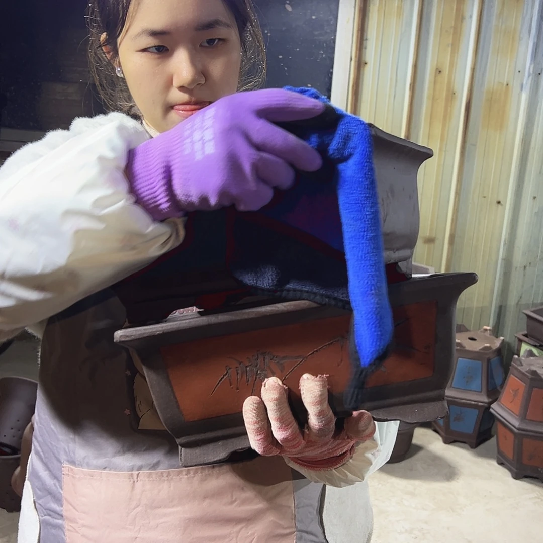 31红马槽+32蓝马槽花盆