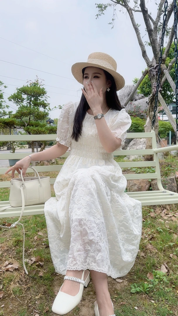 恰逢景梅子自留款仙女裙温柔重工提花刺绣收腰显瘦气质法式连衣裙