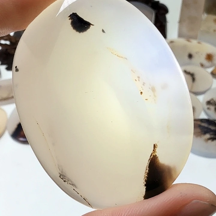 玛瑙/玉髓未镶嵌珠宝半成品