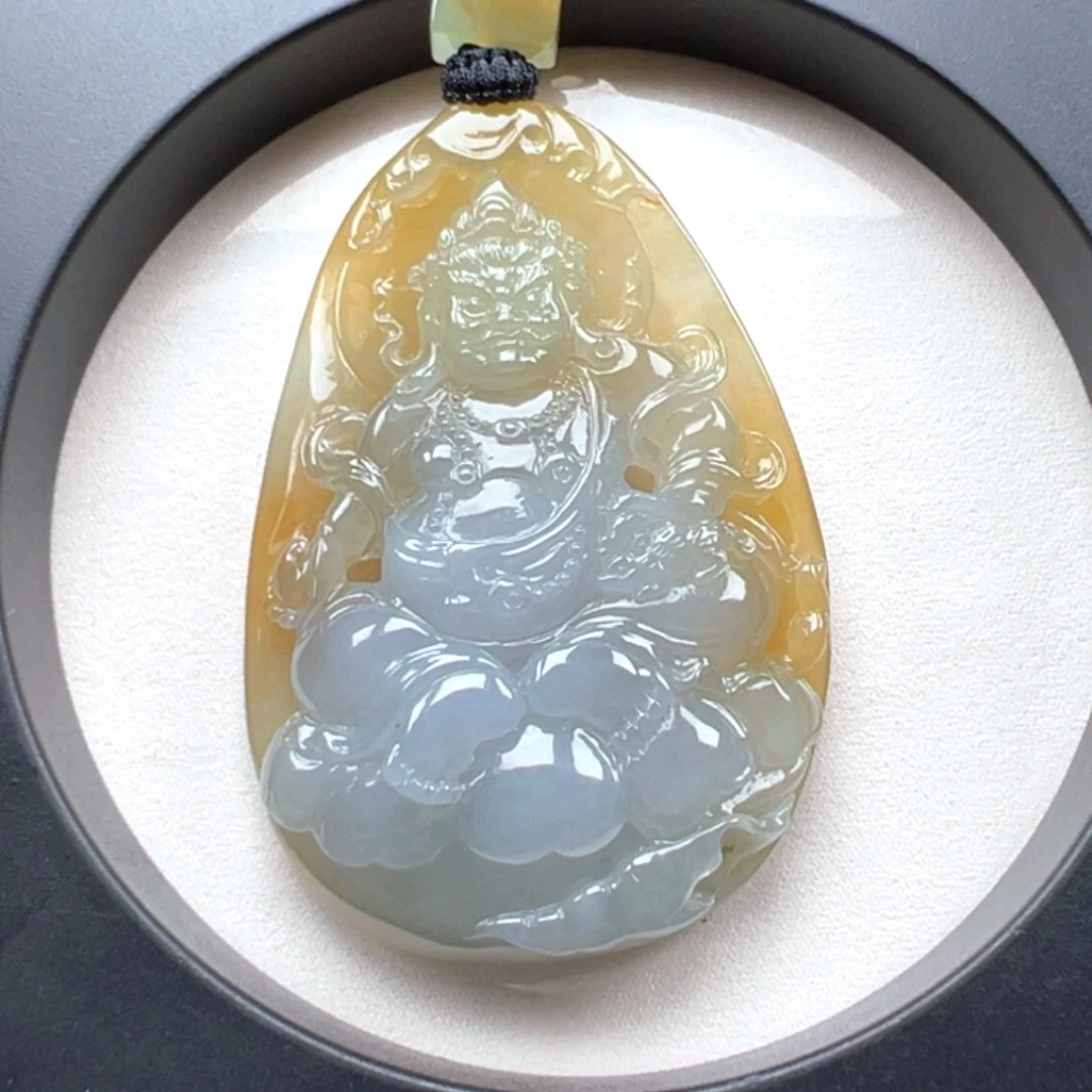 翡翠未镶嵌颈饰黄财神