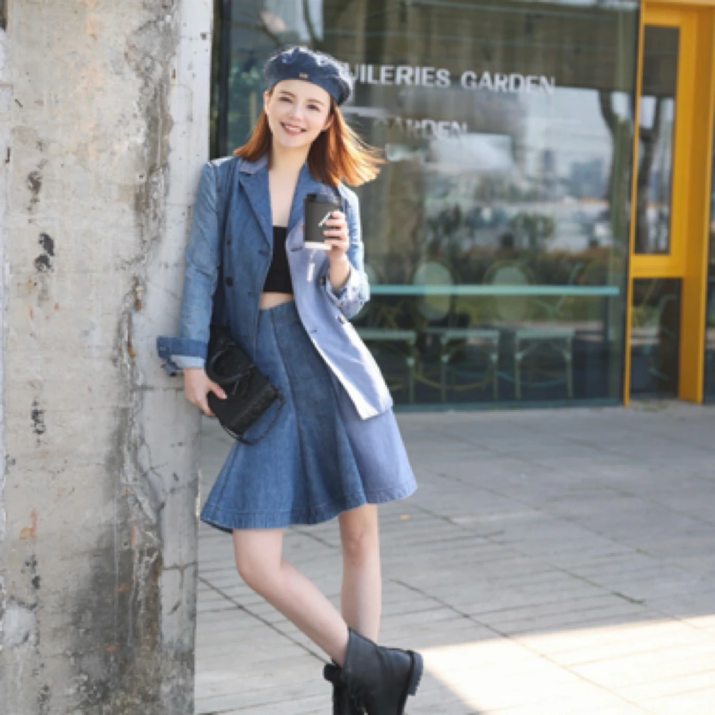 99新 DIOR/迪奥 A100015/腰围66/蓝色渐变牛仔拼接半裙/尺码36