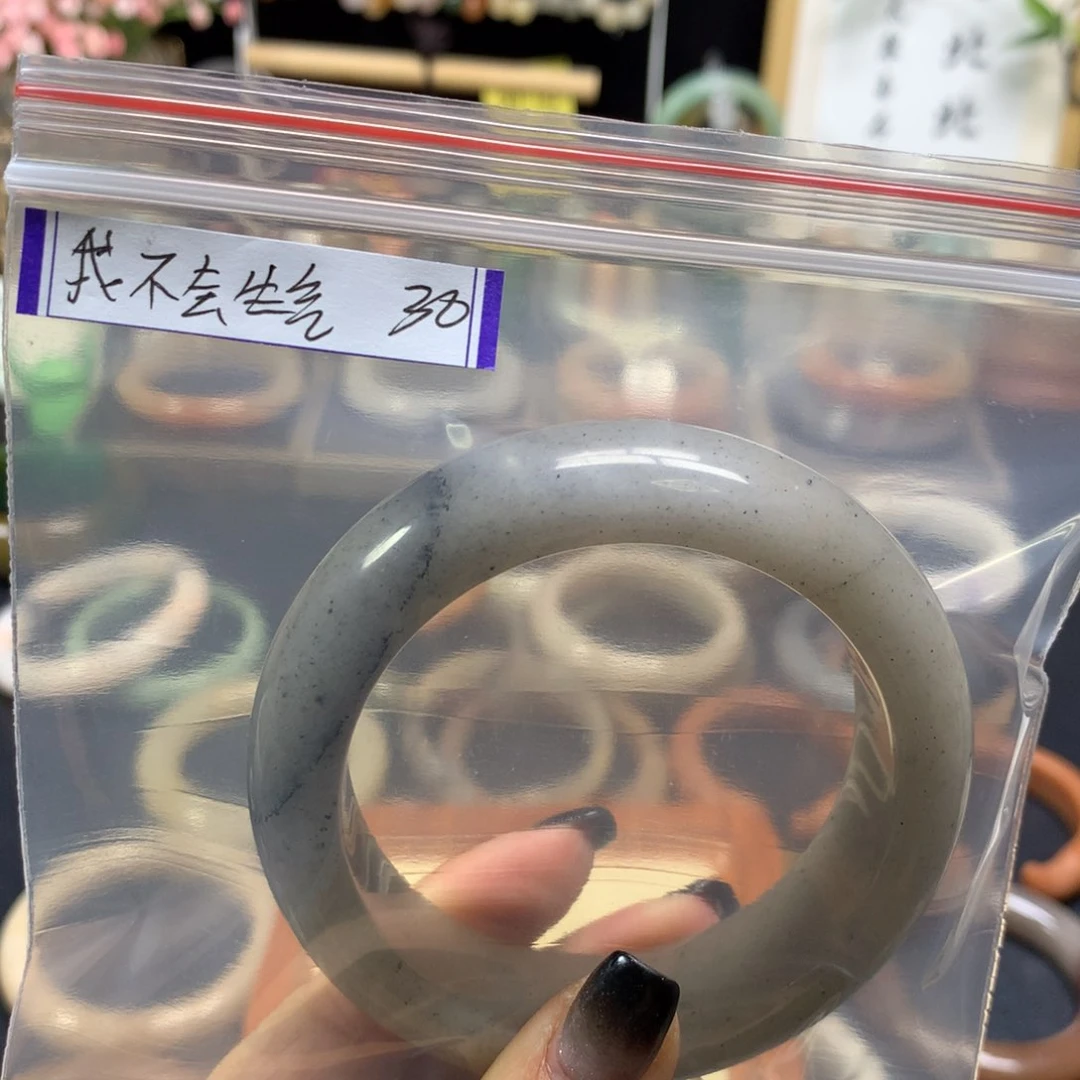 石英质玉手镯未镶嵌我****.