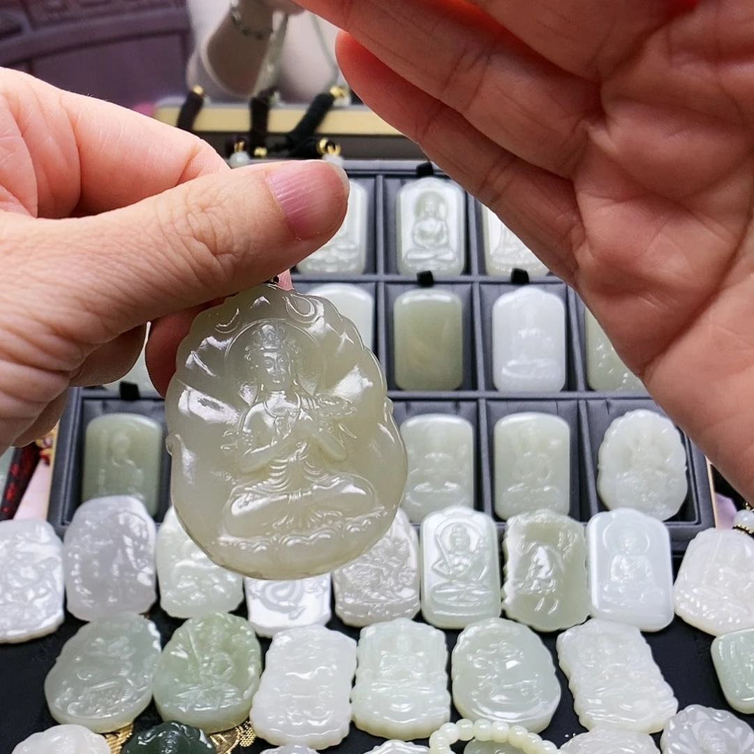 和田玉颈饰未镶嵌鲲**术