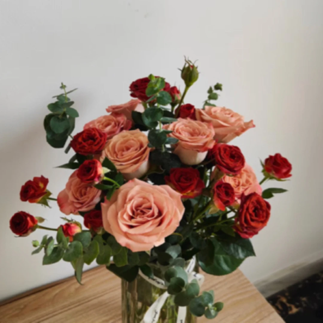 9枝卡布奇诺3枝巧克力泡泡混搭