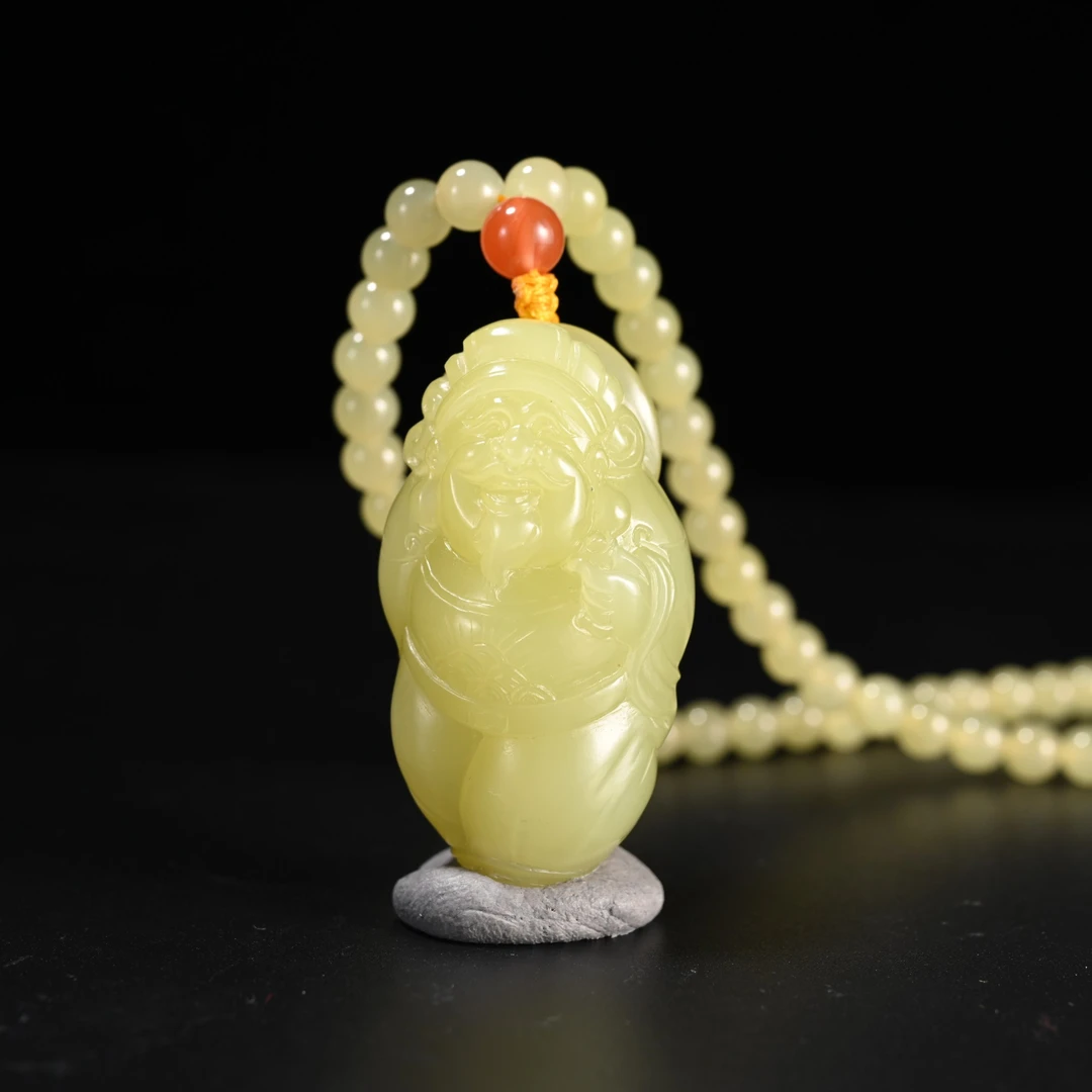 Lot8814 2511040043和田玉黄玉财神挂件/保利