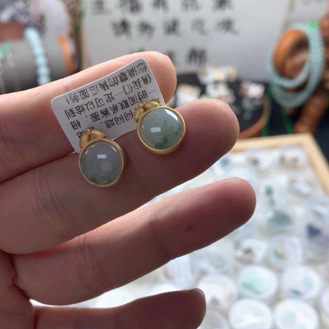 颈饰银S925镶嵌翡翠舍*?