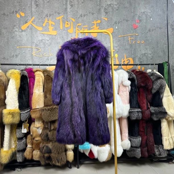 狐狸整皮女款皮草外套