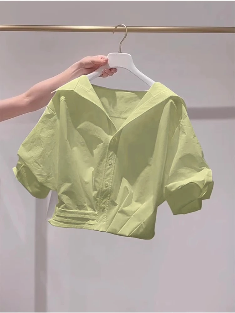 多巴胺绿色翻领短袖衬衫女2025年夏季新款小个子甜美短款减龄衬衣