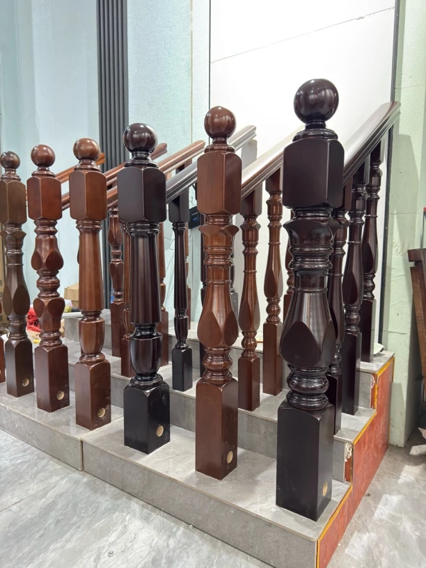 泰国橡胶木6.0足尺规格高品质原木楼梯扶手批发价不包安装