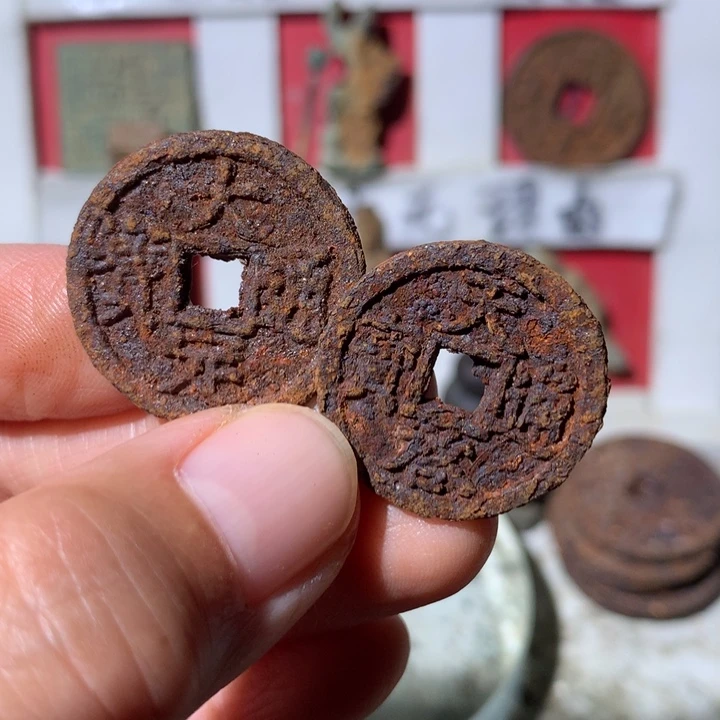 刘***活铜现代工艺品 现代工艺品