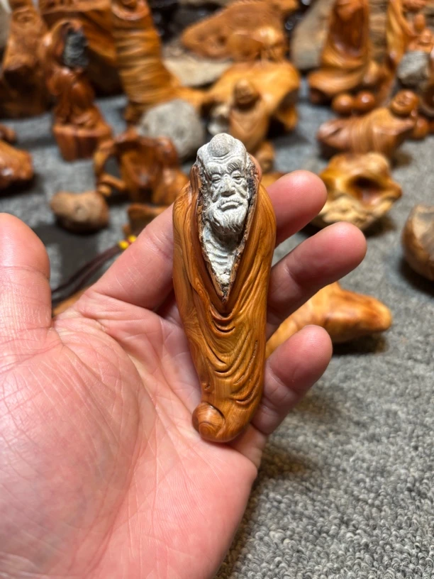 太行陈化崖柏石木双雕达摩手把件