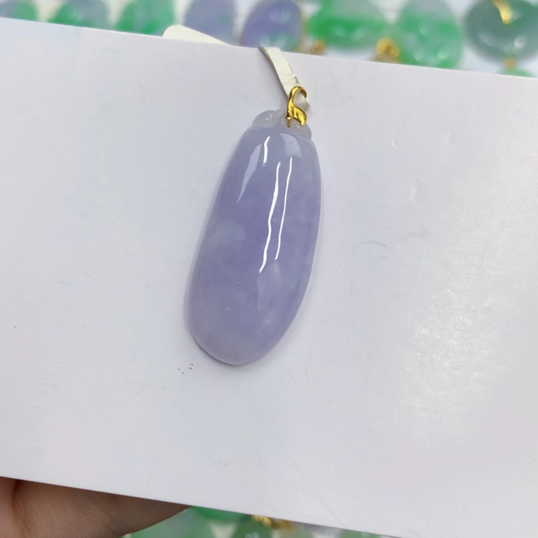 翡翠18K金镶嵌颈饰翡翠