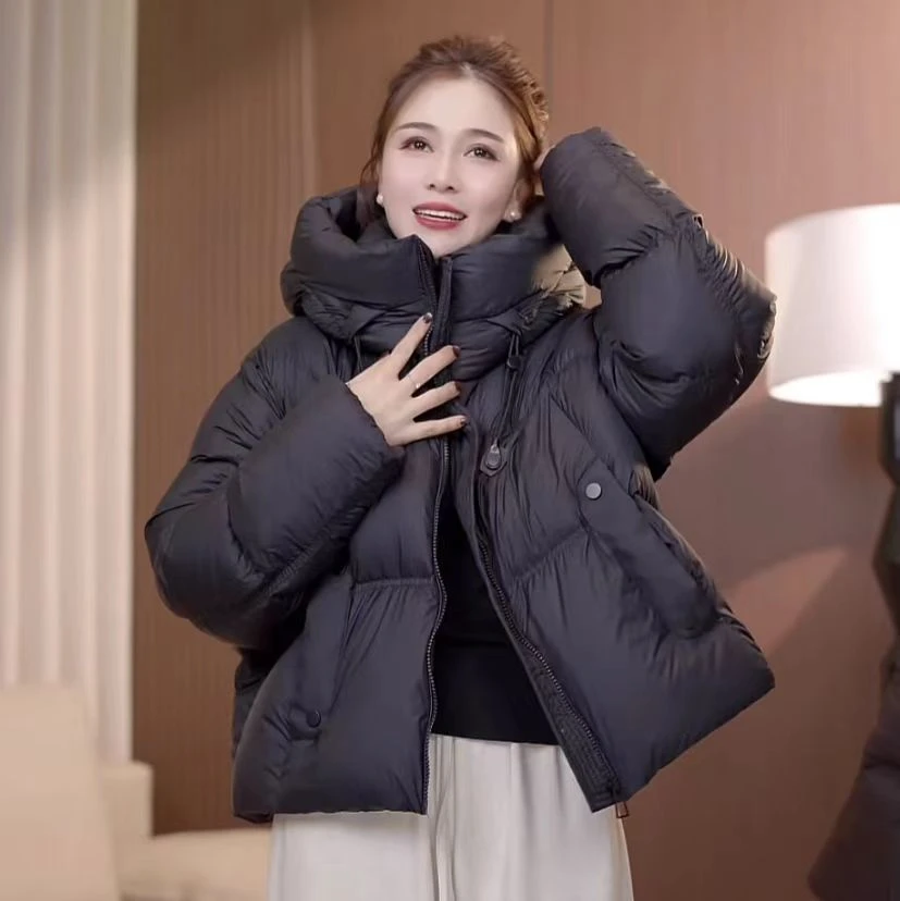 90%白鸭绒冬季新款泡芙短款面包款羽绒服