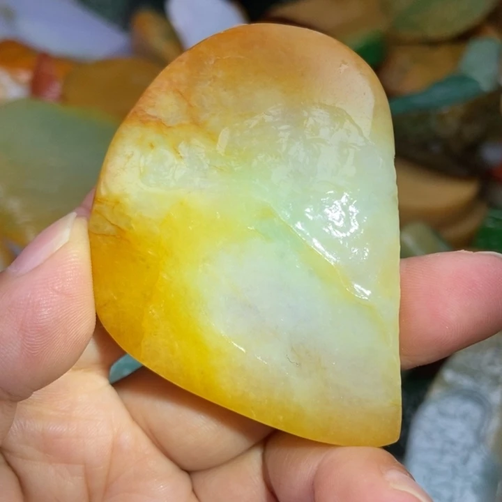 翡翠未镶嵌颈饰缅甸翡翠