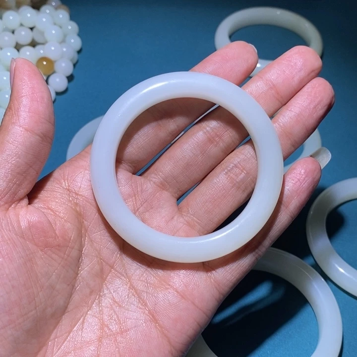 和田玉挂件未镶嵌王*