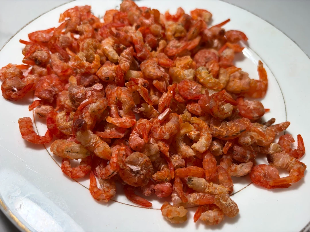 本地淡晒虾米虾仁鲜甜可口可煮汤可零食