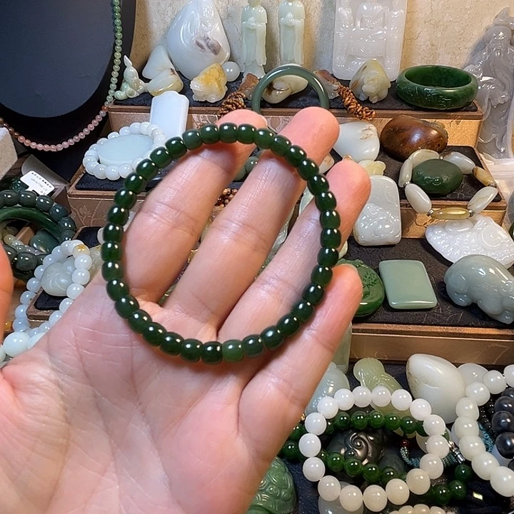 碳***淋手串未镶嵌和田玉（碧玉）