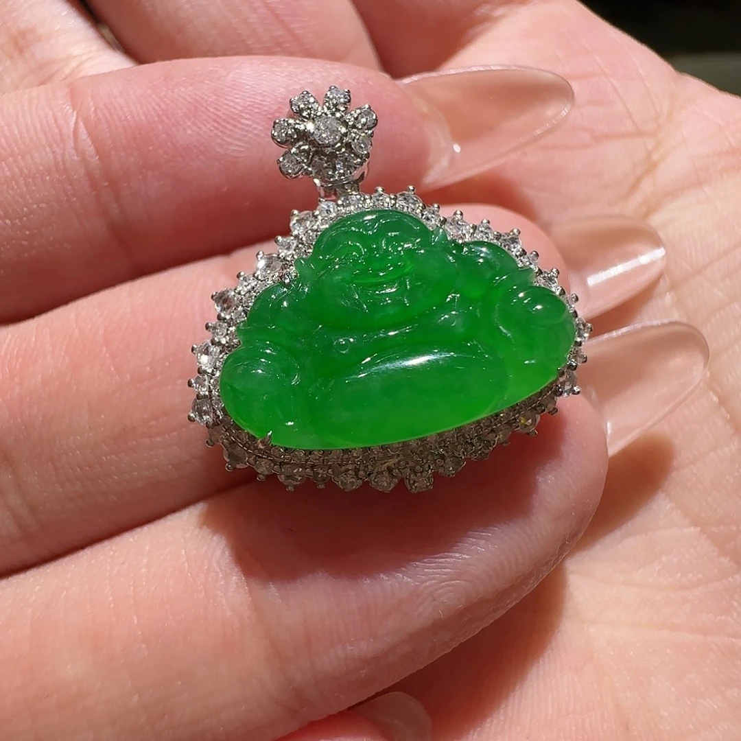 【闪购商品】颈饰18K金镶嵌翡翠