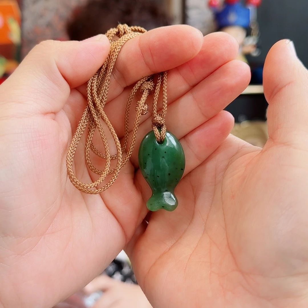 和田玉未镶嵌颈饰精致