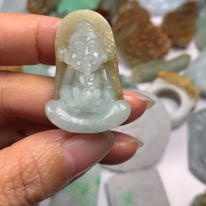定制翡翠未镶嵌翡翠