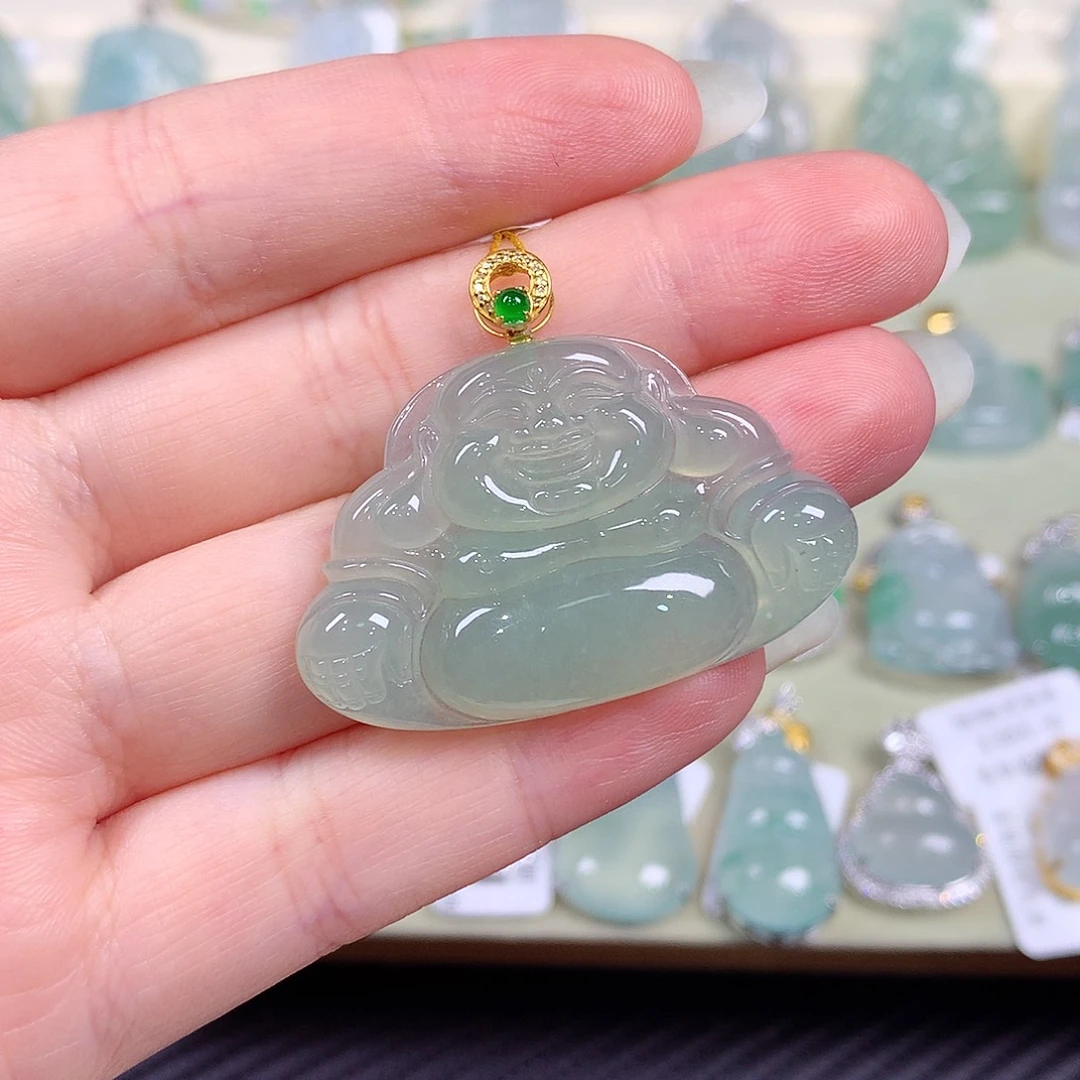 翡翠18K金镶嵌颈饰